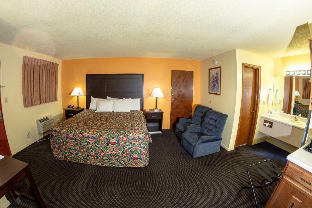 Knights Inn - Chanute Zimmer foto